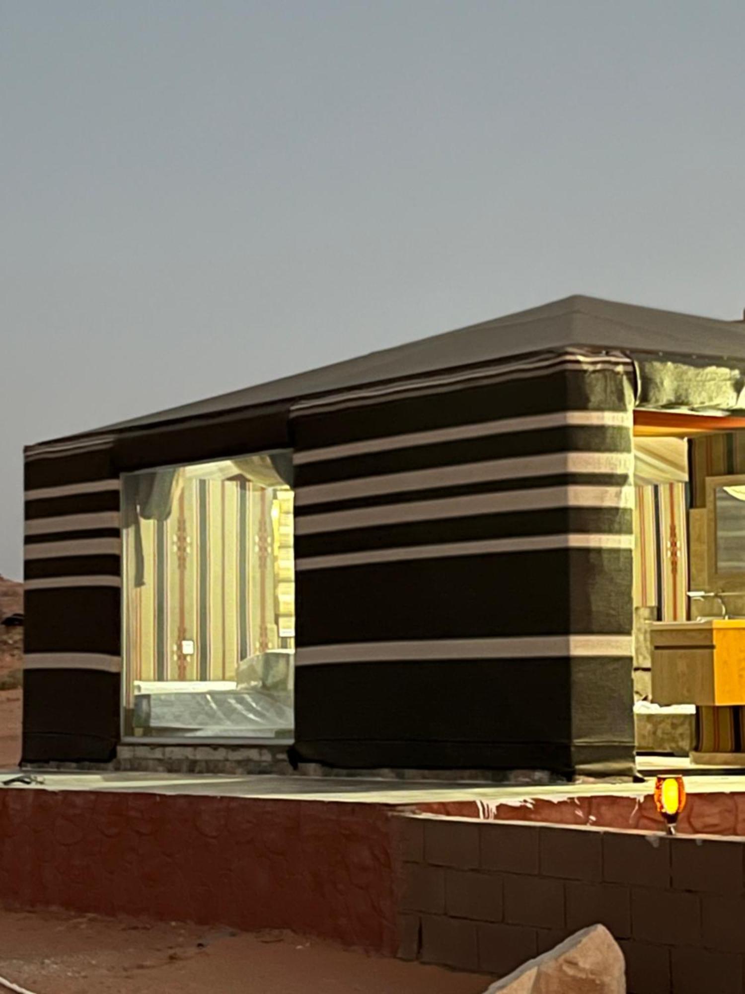 Wadi Rum Camp Stars & Jeep Tour Exterior photo