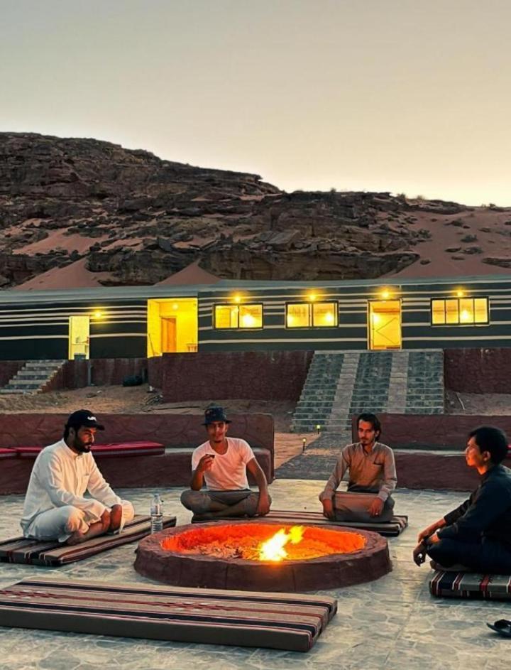 Wadi Rum Camp Stars & Jeep Tour Exterior photo