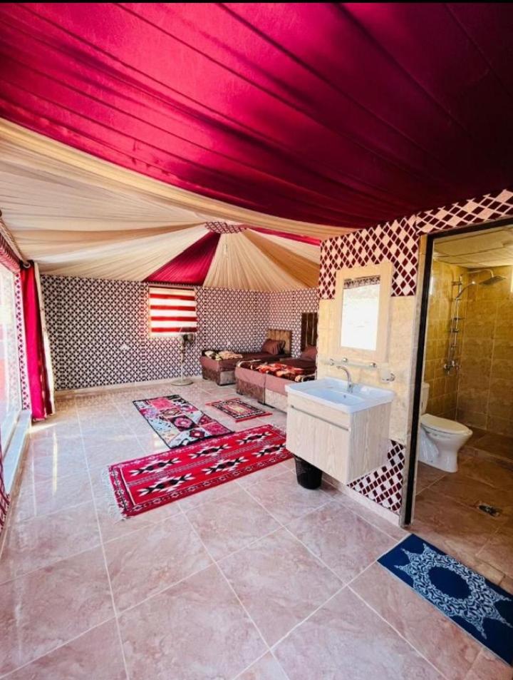 Wadi Rum Camp Stars & Jeep Tour Exterior photo
