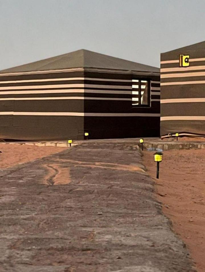 Wadi Rum Camp Stars & Jeep Tour Exterior photo