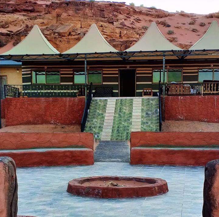 Wadi Rum Camp Stars & Jeep Tour Exterior photo